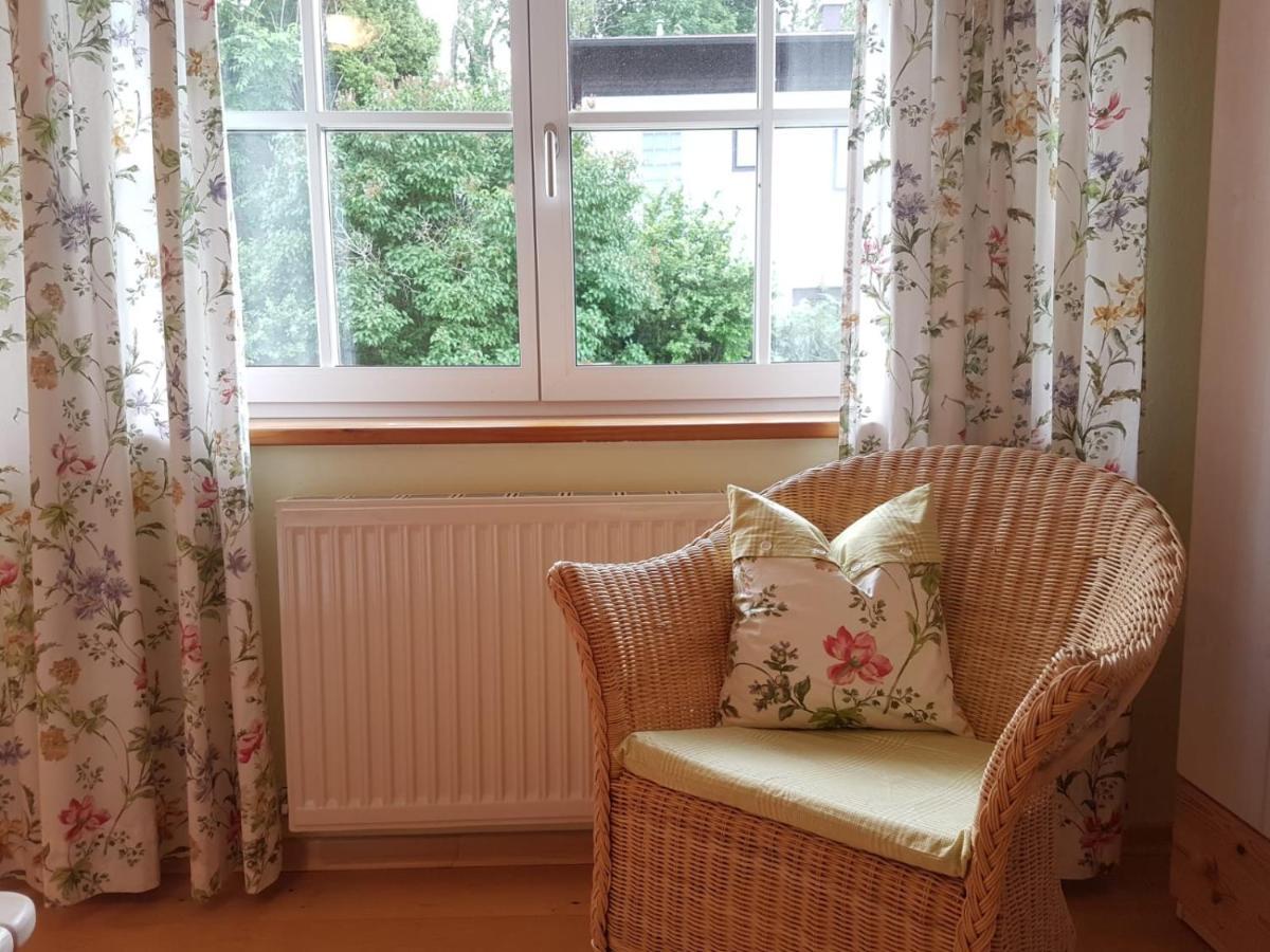 Wunderschoene Ferienwohnung Mit Seeblick Zell am Moos Eksteriør bilde